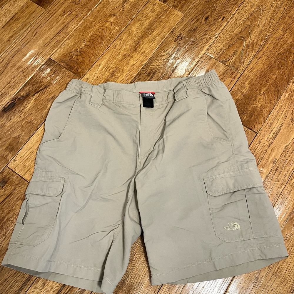 The North Face Men's Khaki Cargo Shorts